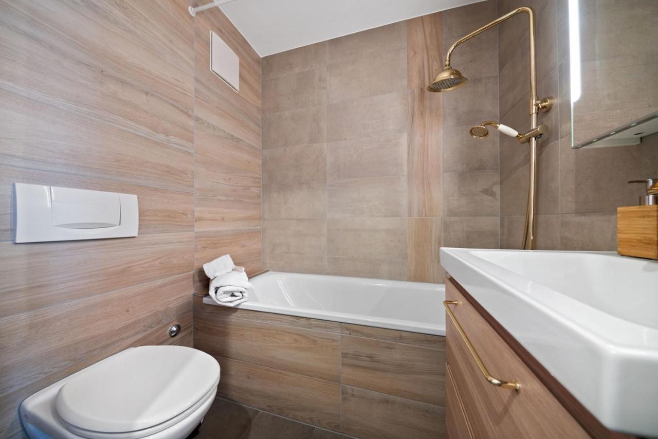 Renove Situe Dans Les Bains D'ovronnaz, Immeuble Les Sources Apartmán